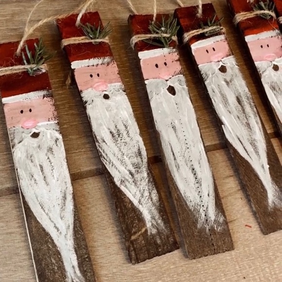 Hand painted rustic Santa ornaments - Picture 1 of 2